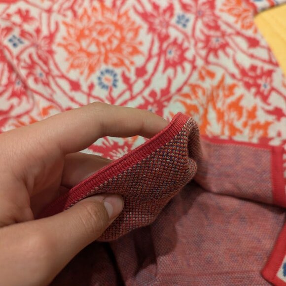 Peruvian Connection pull over/shirt, floral abstract design. never worn before - Picture 8 of 9